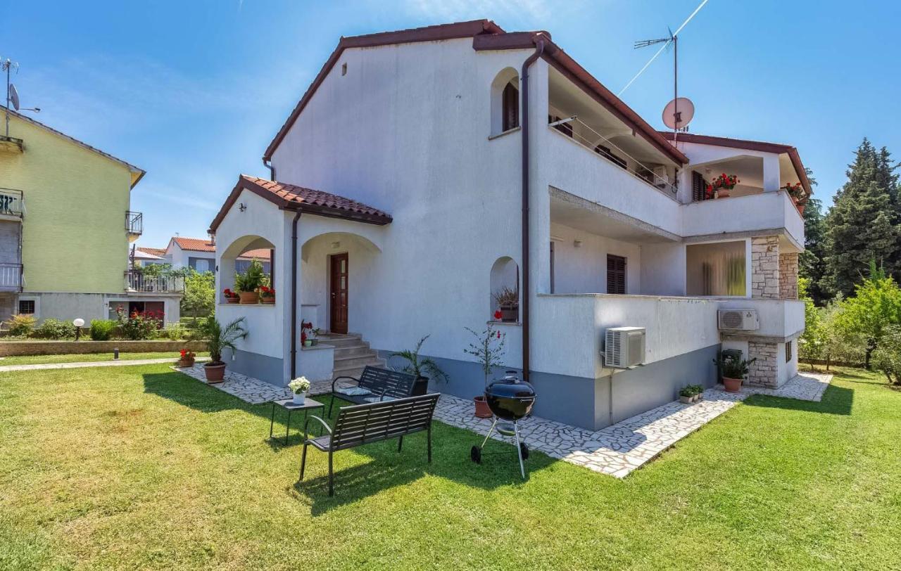 Apartamento Lili Poreč Exterior foto