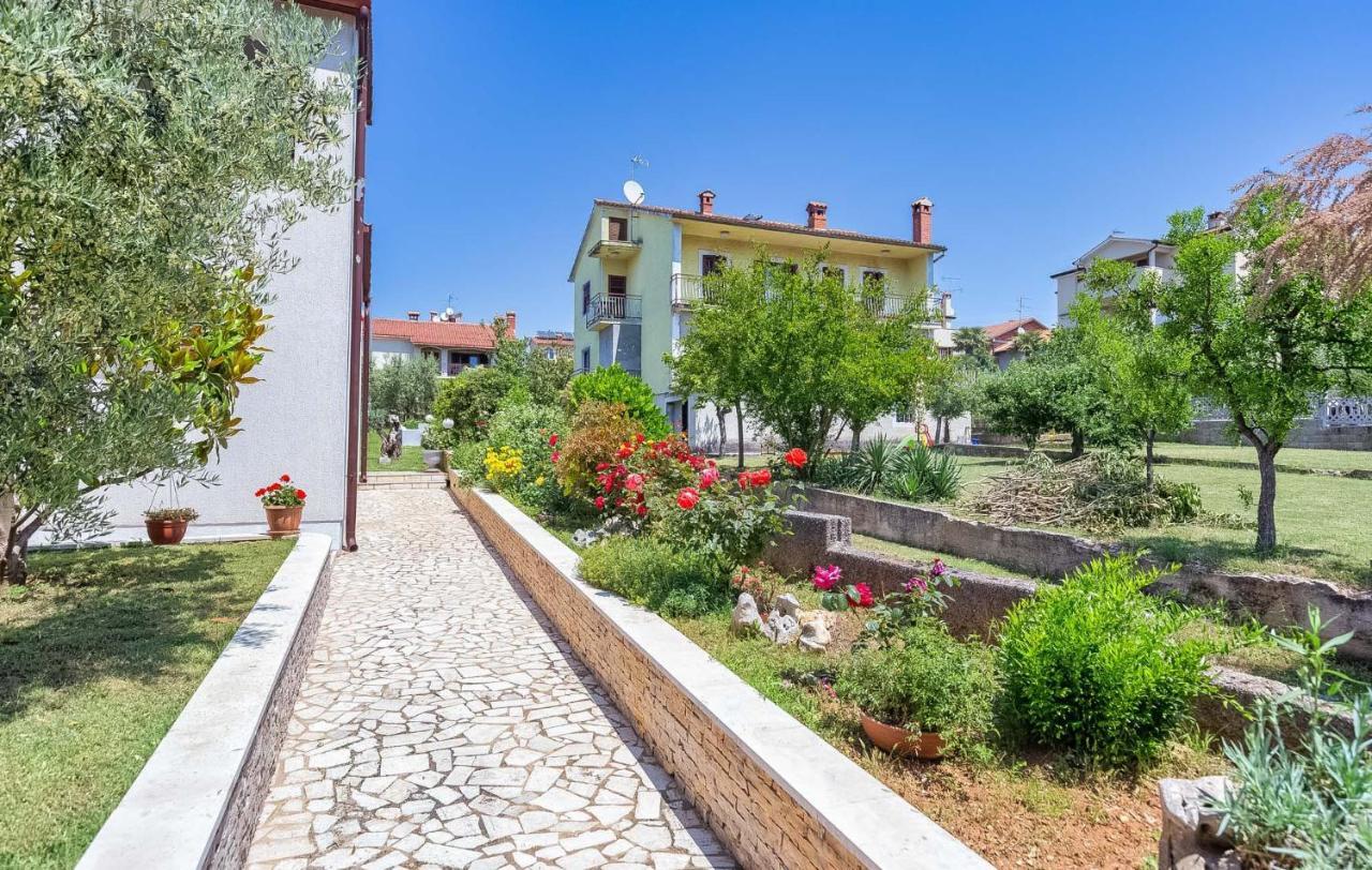 Apartamento Lili Poreč Exterior foto